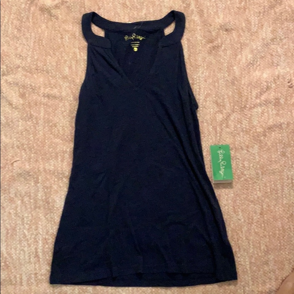 Navy tank with v-neck